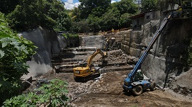 Supervisión del diseño y construcción de obras de drenaje y de protección en márgenes de quebrada ASESECO, colonia Manzano, Barrio San Jacinto, distrito y departamento de San Salvador